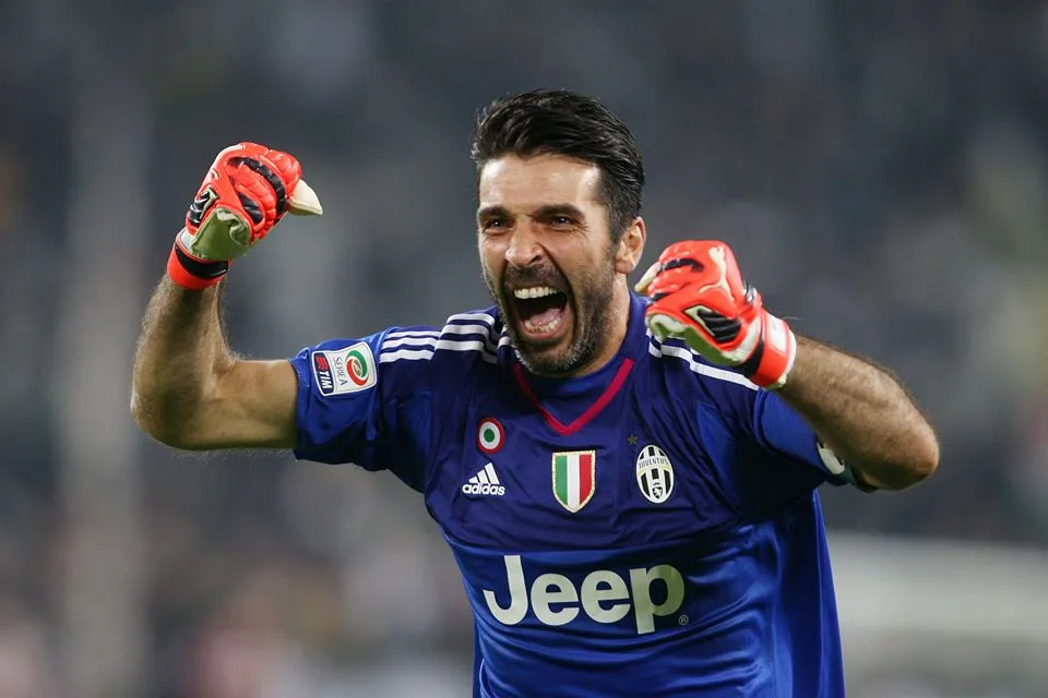 10 lý do khiến bạn đổ gục trước 'anh già khó tính' Gianluigi Buffon - Bóng Đá