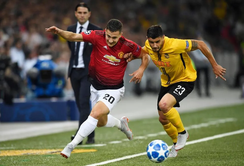 78% CĐV Man United muốn tài năng 19 tuổi ra sân trước Palace Dalot - Bóng Đá