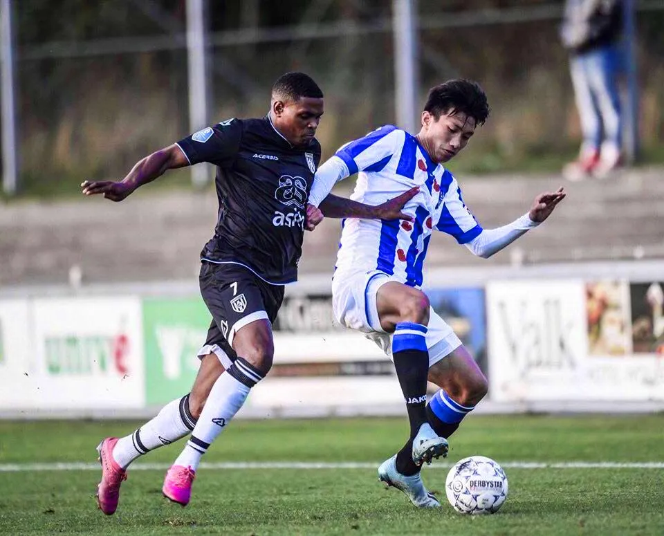 Đoàn Văn Hậu sắp có trận đấu ra mắt đội 1 SC Heerenveen? - Bóng Đá