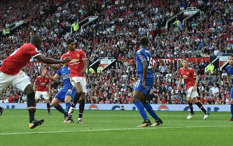 Cùng giành 9 điểm, nhưng Man Utd đã khác hẳn mùa trước - Bóng Đá