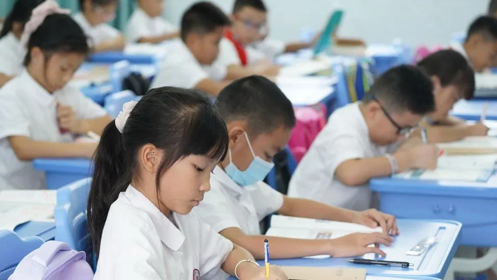 bai-toan-tieu-hoc-9--9-3-bang-6-hay-12-deu-sai-co-giao-giai-thich-khien-phu-huynh-cang-hoang-mang-1