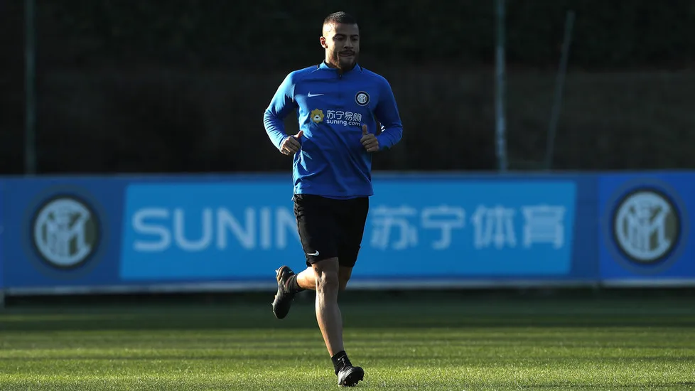 Rafinha vui như mở hội trong ngày ra mắt Inter - Bóng Đá